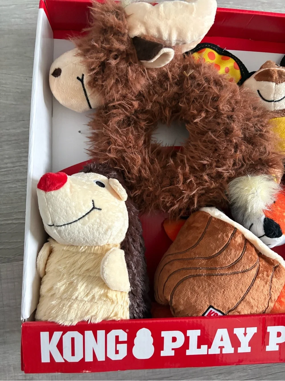 Kong Plush Play Pack - Brown, Orange, Yellow, Cream DS-33